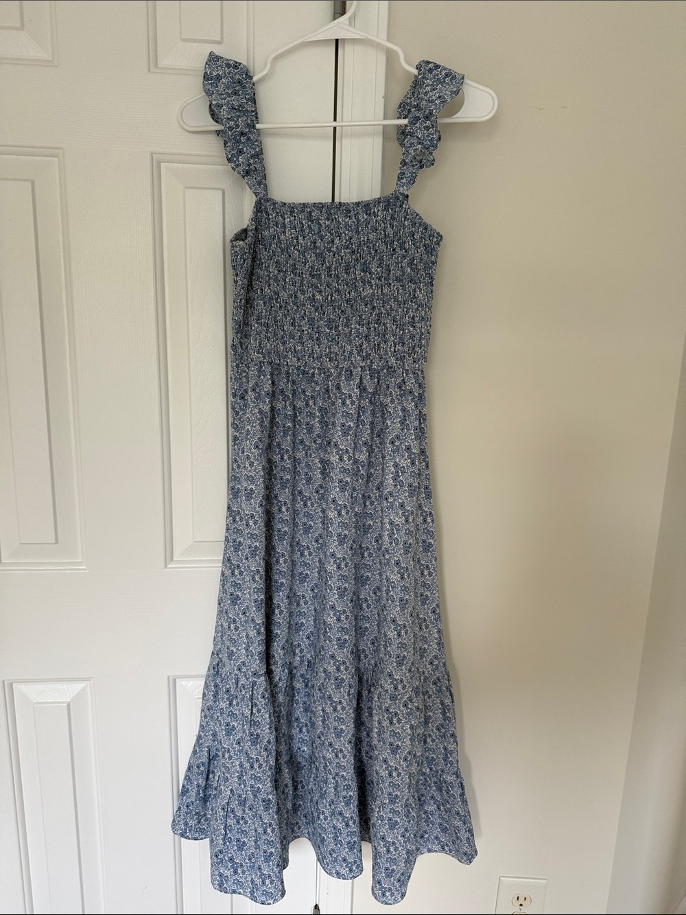 Storia Blue Floral Midi Dress